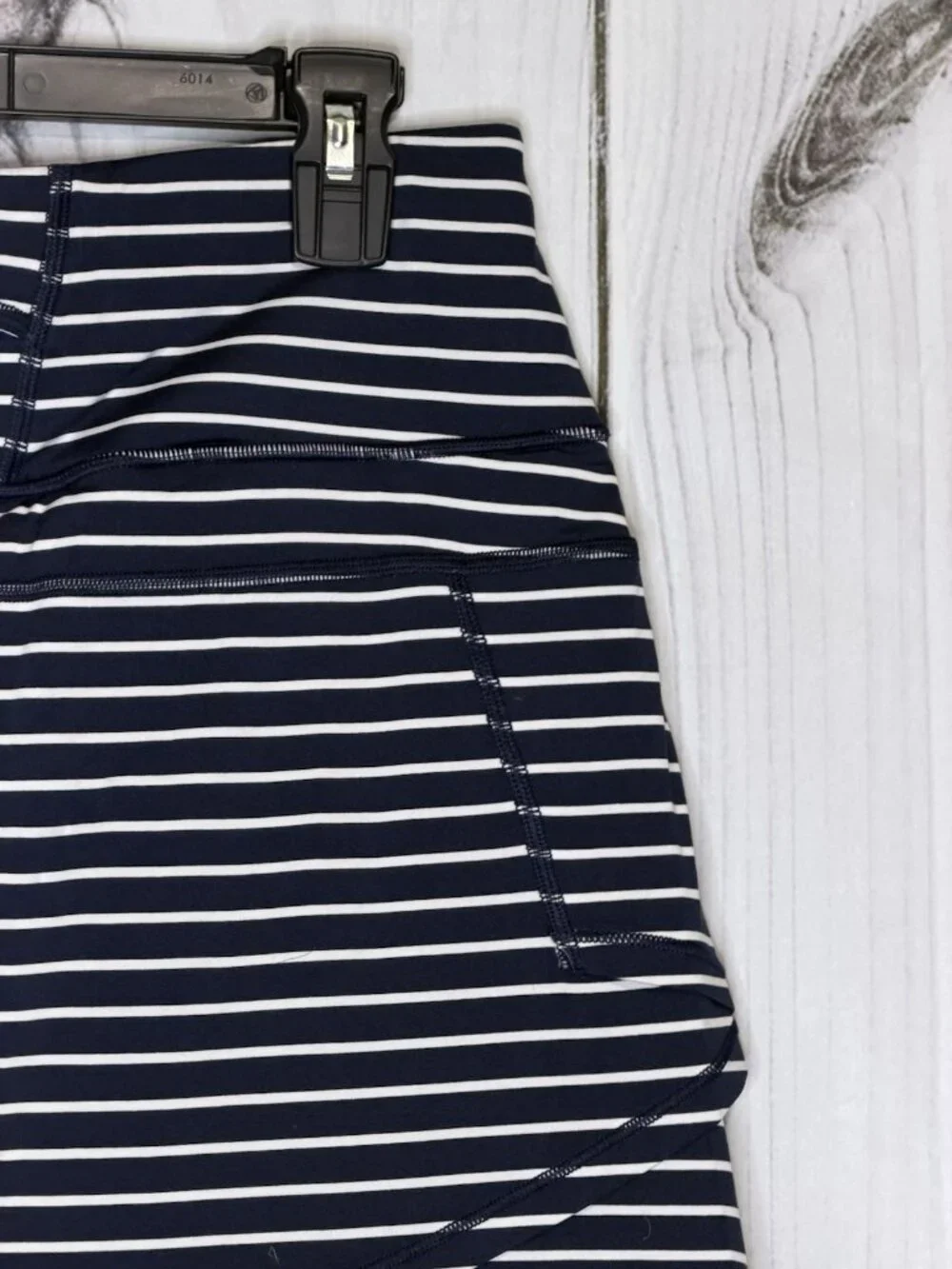Athleta Stripe Stealth TruCool Skirt Skort Navy Blue White 210121 Size Large